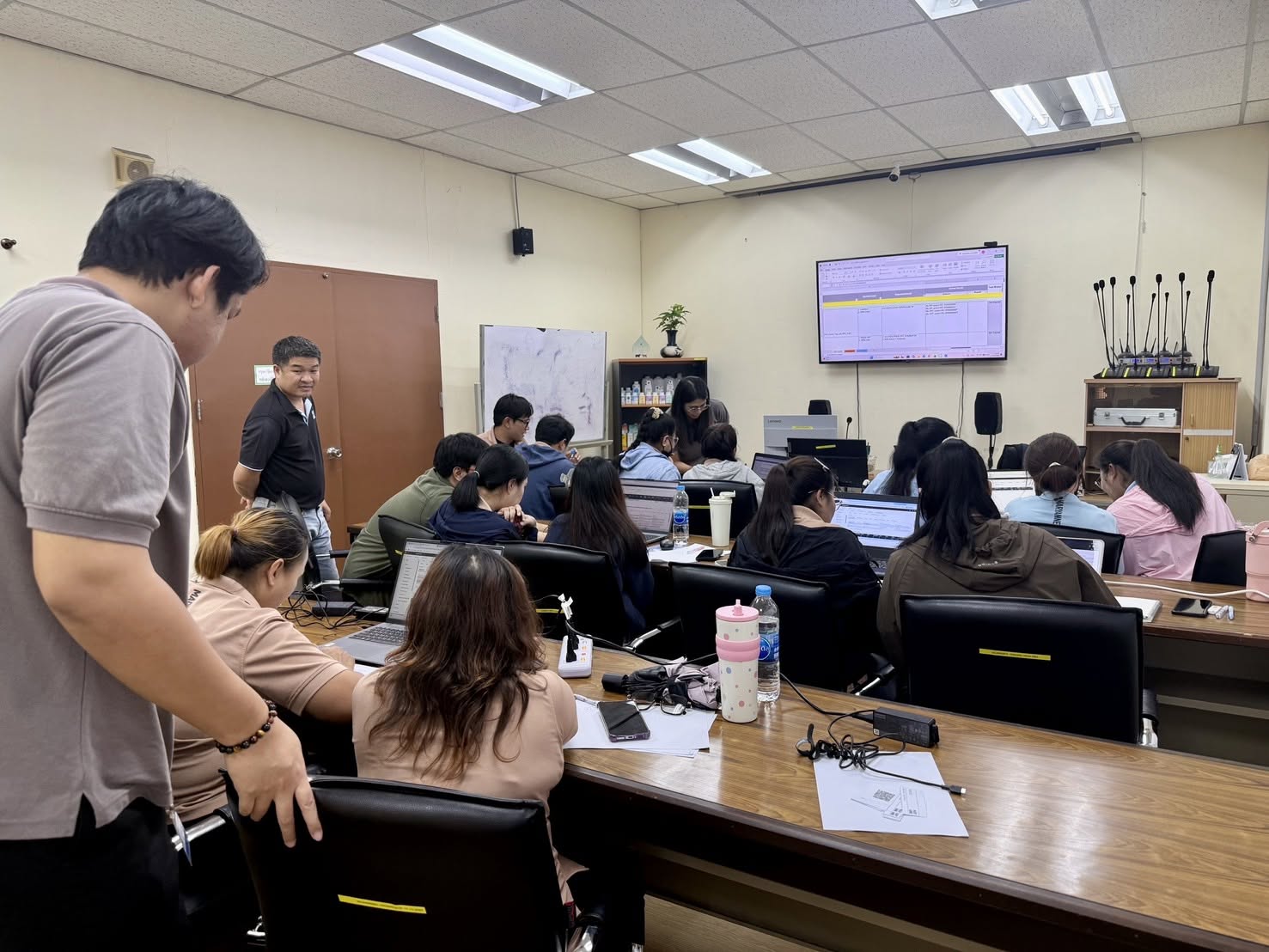 บรรยากาศการทดสอบระบบ Infor WMS UAT ร่วมกับทีมงาน Mary Anne Dairy Products